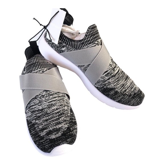 west loop Shoes - Women’s Slip On Sneakers Size L 9/10 West Loop Memory Foam